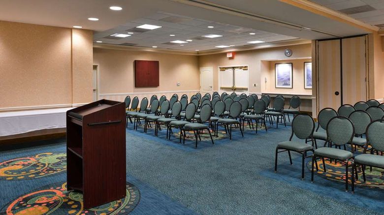<b>Hilton Garden Inn Columbia Meeting</b>. Images powered by <a href="https://iceportal.shijigroup.com/" title="IcePortal" target="_blank">IcePortal</a>.