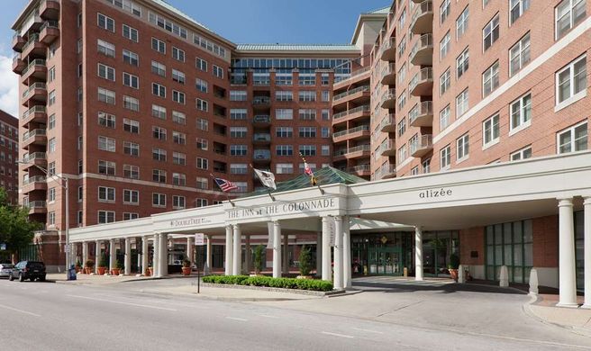 Inn at the Colonnade, a Doubletree Hotel Exterior