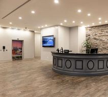 Inn at the Colonnade, a Doubletree Hotel Lobby
