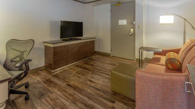 Hilton Garden Inn Owings Mills Room