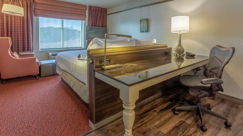<b>Hilton Garden Inn Owings Mills Room</b>. Images powered by <a href="https://iceportal.shijigroup.com/" title="IcePortal" target="_blank">IcePortal</a>.