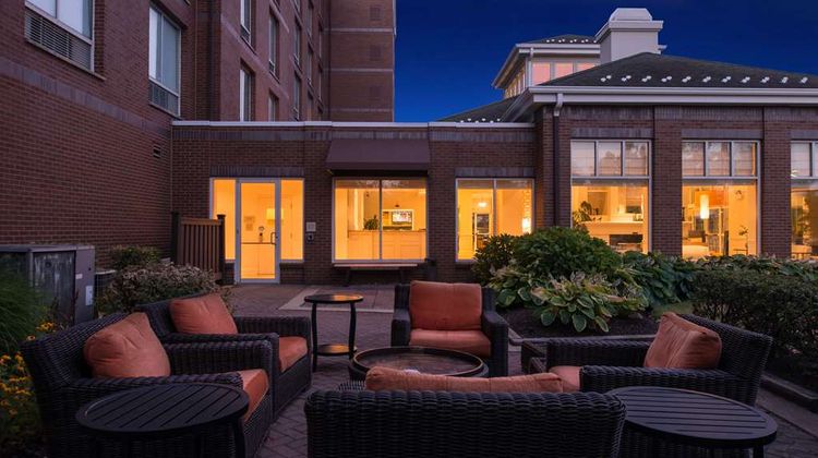 Hilton Garden Inn White Marsh Exterior