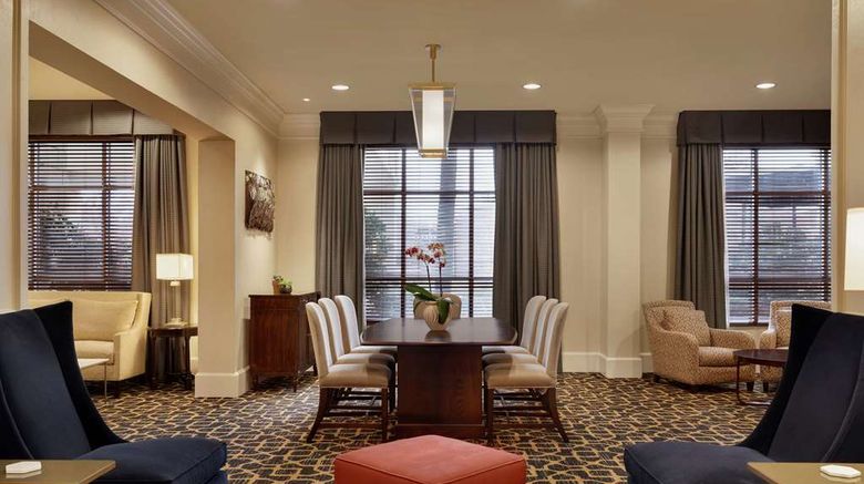 <b>Hilton Columbia Center Lobby</b>. Images powered by <a href="https://iceportal.shijigroup.com/" title="IcePortal" target="_blank">IcePortal</a>.