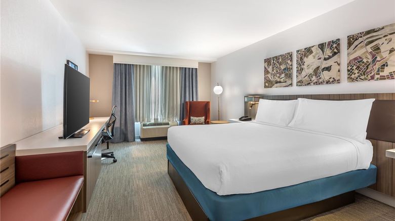 <b>Hilton Garden Inn Columbia/Northeast Room</b>. Images powered by <a href="https://iceportal.shijigroup.com/" title="IcePortal" target="_blank">IcePortal</a>.