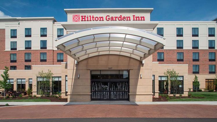 Hilton Garden Inn Akron Exterior