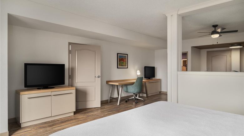<b>Hilton Garden Inn Wooster Room</b>. Images powered by <a href="https://iceportal.shijigroup.com/" title="IcePortal" target="_blank">IcePortal</a>.