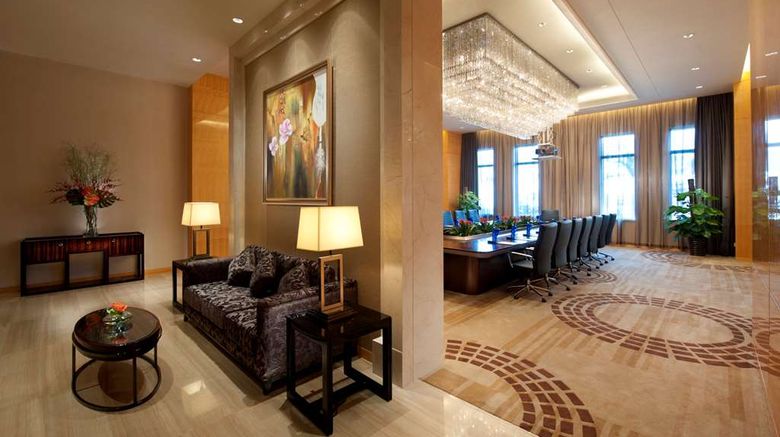 <b>Hilton Guangzhou Baiyun Hotel Meeting</b>. Images powered by <a href="https://iceportal.shijigroup.com/" title="IcePortal" target="_blank">IcePortal</a>.