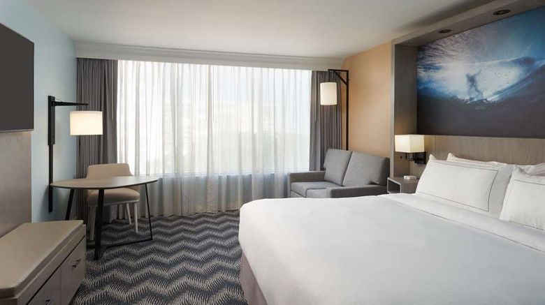 <b>Hilton Cocoa Beach Oceanfront Room</b>. Images powered by <a href="https://iceportal.shijigroup.com/" title="IcePortal" target="_blank">IcePortal</a>.