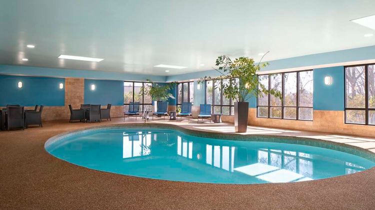 Hampton Inn Chicopee Pool