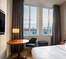 Hilton Cologne Room