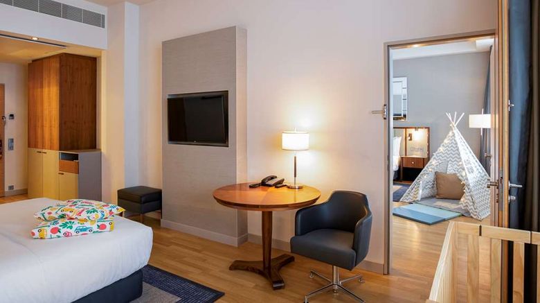 <b>Hilton Cologne Other</b>. Images powered by <a href="https://iceportal.shijigroup.com/" title="IcePortal" target="_blank">IcePortal</a>.