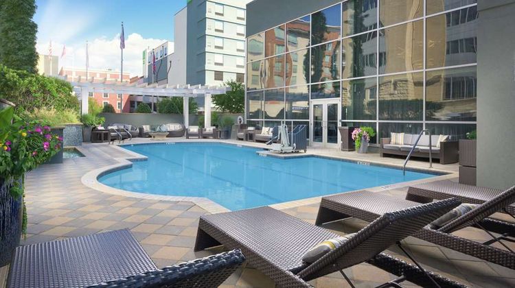 Doubletree Hotel Chattanooga Pool