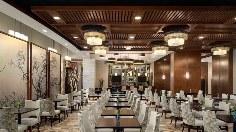 <b>Embassy Suites Chattanooga/Hamilton Pl Restaurant</b>. Images powered by <a href="https://iceportal.shijigroup.com/" title="IcePortal" target="_blank">IcePortal</a>.