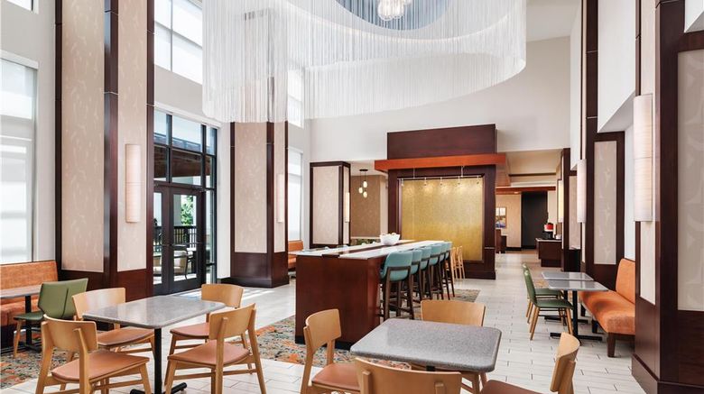 <b>Hampton Inn & Suites Chattanooga Restaurant</b>. Images powered by <a href="https://iceportal.shijigroup.com/" title="IcePortal" target="_blank">IcePortal</a>.