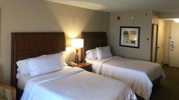 Hilton Garden Inn Addison Room
