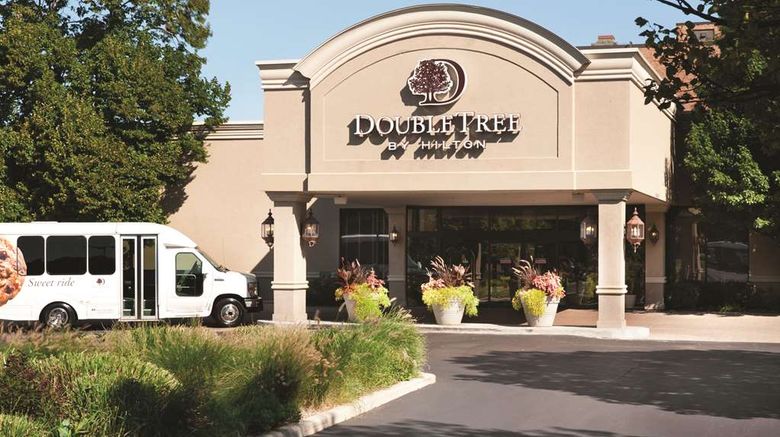 <b>Doubletree Hotel Alsip Exterior</b>. Images powered by <a href="https://iceportal.shijigroup.com/" title="IcePortal" target="_blank">IcePortal</a>.