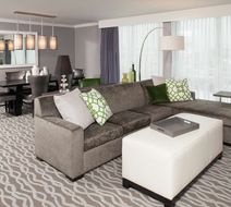 DoubleTree Hotel Chicago - North Shore Room