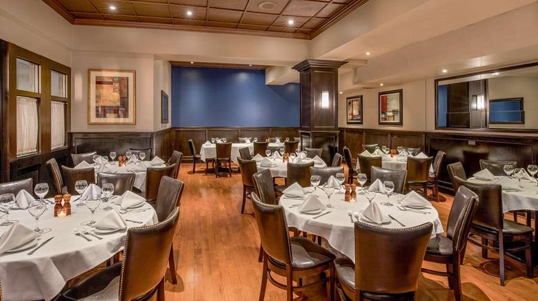 <b>DoubleTree Hotel Chicago - North Shore Restaurant</b>. Images powered by <a href="https://iceportal.shijigroup.com/" title="IcePortal" target="_blank">IcePortal</a>.