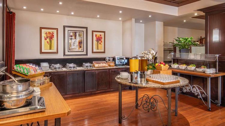 DoubleTree Hotel Chicago - North Shore Restaurant