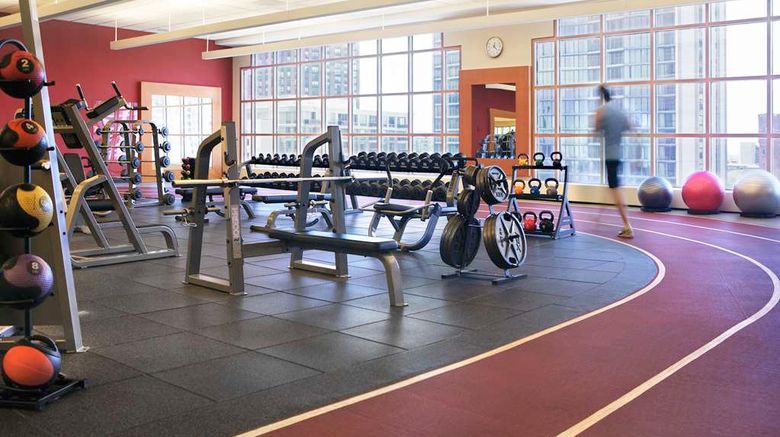 <b>Hilton Chicago Health</b>. Images powered by <a href="https://iceportal.shijigroup.com/" title="IcePortal" target="_blank">IcePortal</a>.