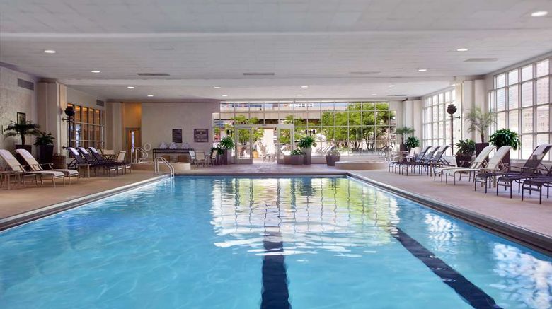 <b>Hilton Chicago Pool</b>. Images powered by <a href="https://iceportal.shijigroup.com/" title="IcePortal" target="_blank">IcePortal</a>.