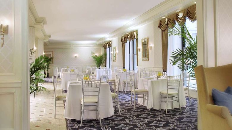 <b>The Drake Restaurant</b>. Images powered by <a href="https://iceportal.shijigroup.com/" title="IcePortal" target="_blank">IcePortal</a>.
