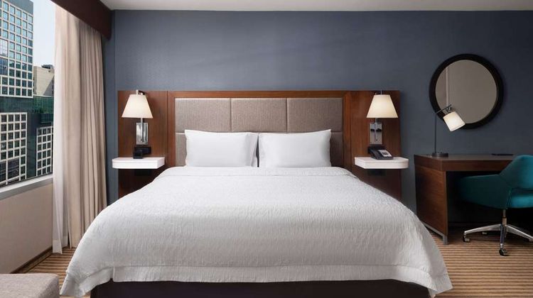 Hampton Inn Downtown/Magnificent Mile Room