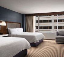 Hampton Inn Downtown/Magnificent Mile Room