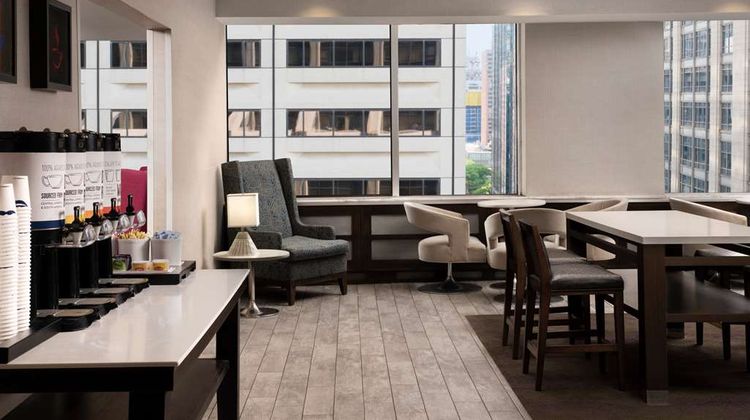 Hampton Inn Downtown/Magnificent Mile Lobby