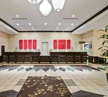 Hilton Garden Inn Chicago Downtown Hotel Lobby