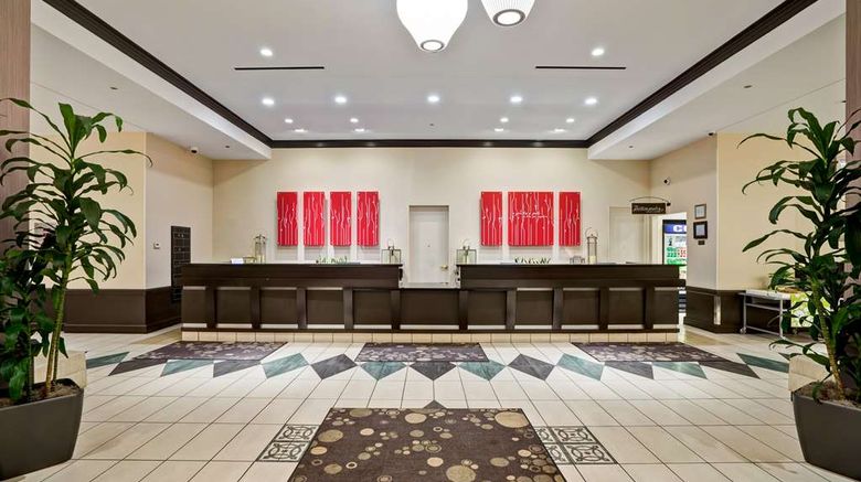<b>Hilton Garden Inn Chicago Downtown Hotel Lobby</b>. Images powered by <a href="https://iceportal.shijigroup.com/" title="IcePortal" target="_blank">IcePortal</a>.
