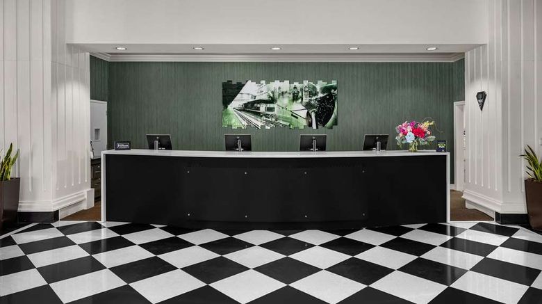 <b>Doubletree Hotel Chicago O'Hare Rosemont Lobby</b>. Images powered by <a href="https://iceportal.shijigroup.com/" title="IcePortal" target="_blank">IcePortal</a>.