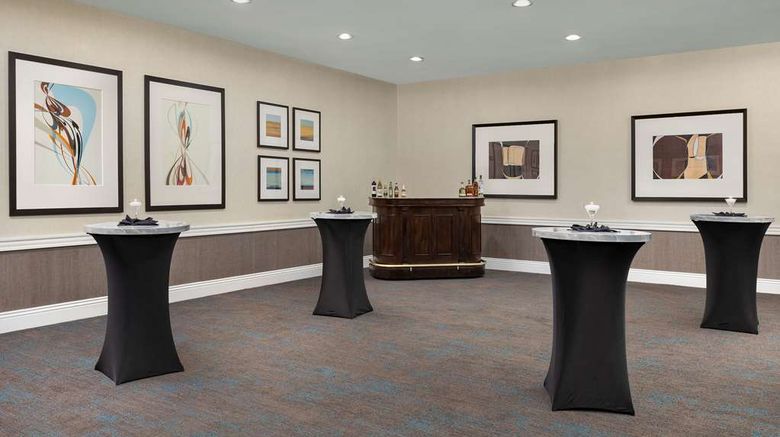 <b>Doubletree Hotel Chicago O'Hare Rosemont Restaurant</b>. Images powered by <a href="https://iceportal.shijigroup.com/" title="IcePortal" target="_blank">IcePortal</a>.
