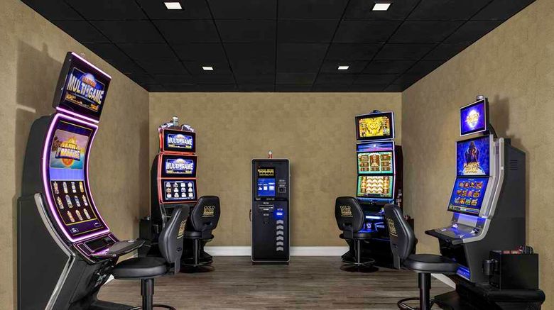 <b>Doubletree Hotel Chicago O'Hare Rosemont Recreation</b>. Images powered by <a href="https://iceportal.shijigroup.com/" title="IcePortal" target="_blank">IcePortal</a>.