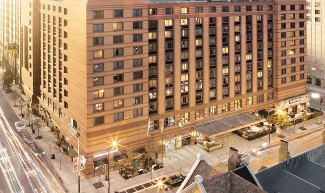 Embassy Suites Chicago Downtown Exterior