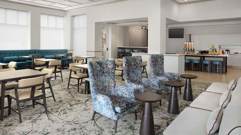 <b>Hilton Garden Inn Hoffman Estates Restaurant</b>. Images powered by <a href="https://iceportal.shijigroup.com/" title="IcePortal" target="_blank">IcePortal</a>.