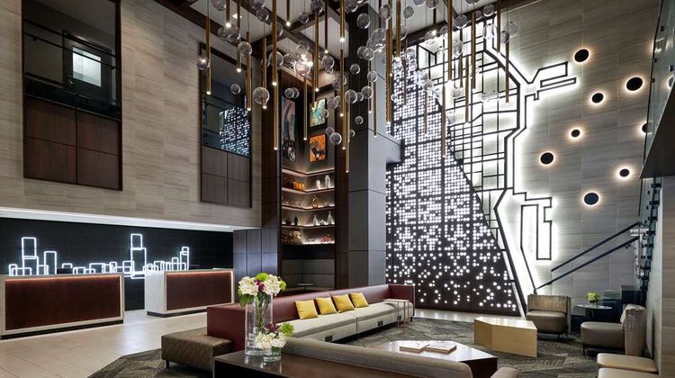 Hampton Inn & Suites Chicago Downtown Lobby