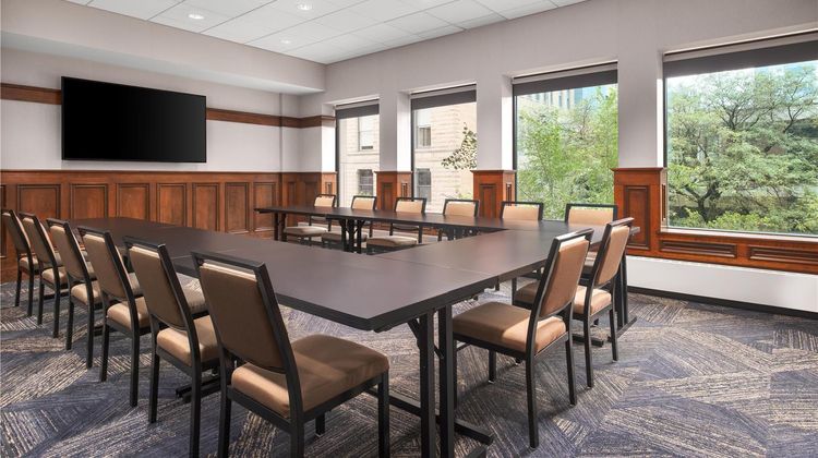 Hampton Inn & Suites Chicago Downtown Meeting