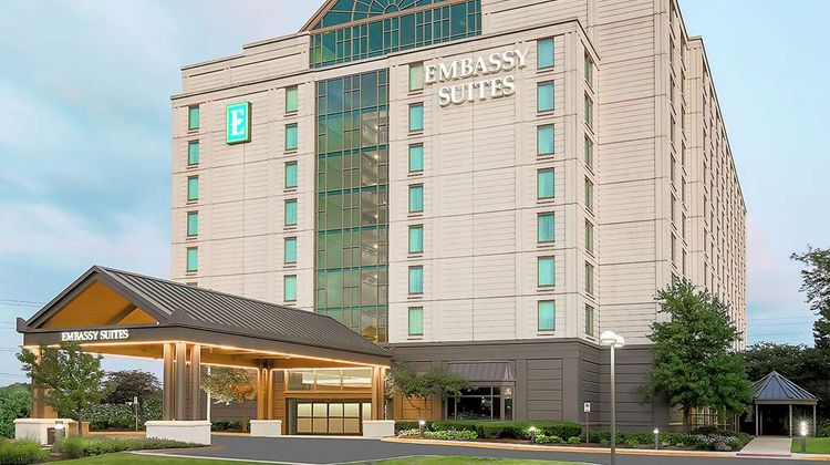 Embassy Suites Chicago/Lombard-Oak Brook Exterior