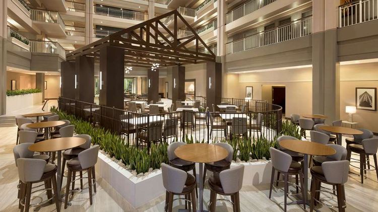 Embassy Suites Chicago/Lombard-Oak Brook Lobby