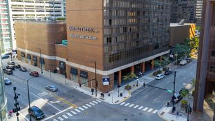 Doubletree Chicago Magnificent Mile