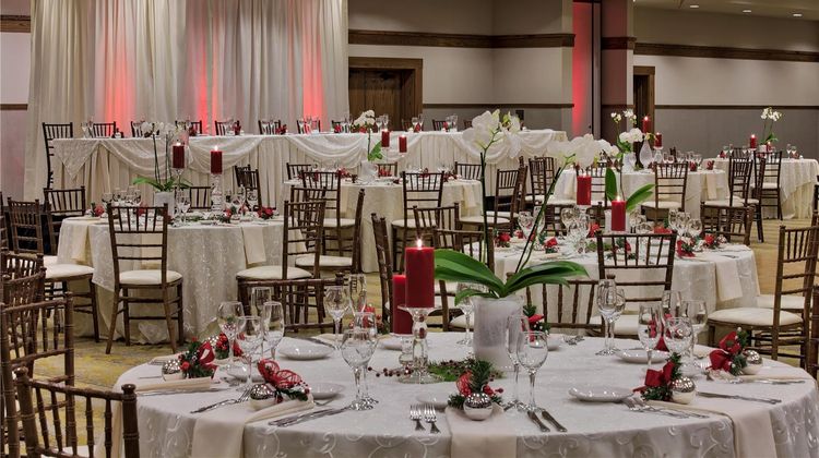 Doubletree Hotel Libertyville-Mundelein Meeting