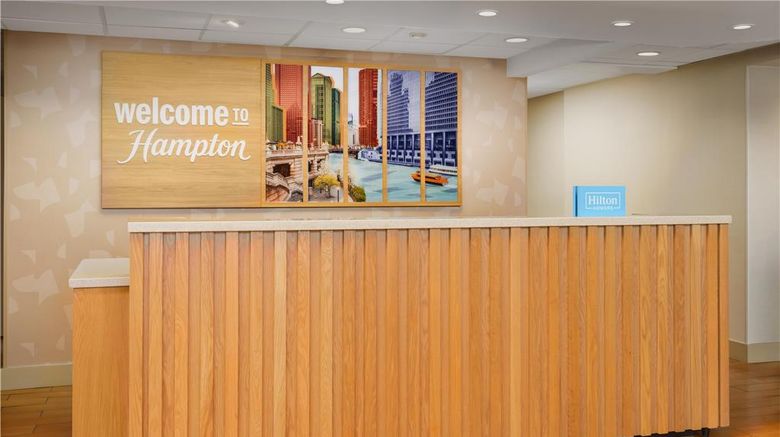 <b>Hampton Inn Chicago-Midway Airport Lobby</b>. Images powered by <a href="https://iceportal.shijigroup.com/" title="IcePortal" target="_blank">IcePortal</a>.