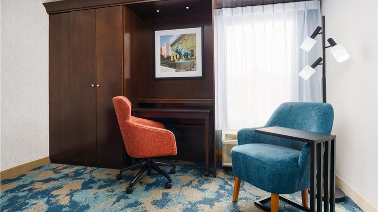 <b>Hampton Inn Chicago-Midway Airport Room</b>. Images powered by <a href="https://iceportal.shijigroup.com/" title="IcePortal" target="_blank">IcePortal</a>.