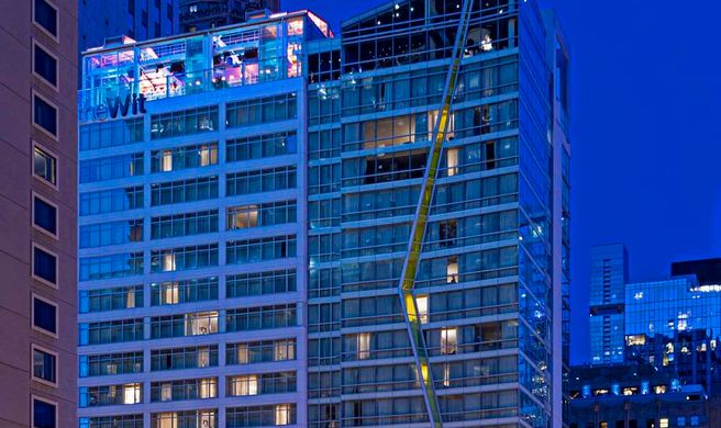 theWit Chicago, a Hilton Hotel Exterior