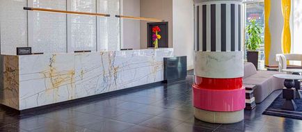 theWit Chicago, a Hilton Hotel Lobby