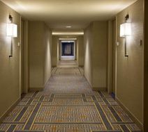 Doubletree by Hilton Chicago - Oak Brook Lobby