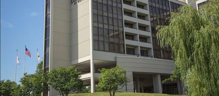 Doubletree by Hilton Chicago - Oak Brook Exterior