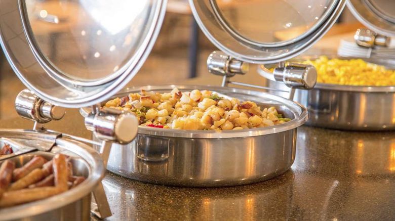 <b>Doubletree by Hilton Chicago - Oak Brook Restaurant</b>. Images powered by <a href="https://iceportal.shijigroup.com/" title="IcePortal" target="_blank">IcePortal</a>.
