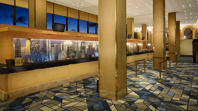 <b>Hilton Chicago O'Hare Airport Lobby</b>. Images powered by <a href="https://iceportal.shijigroup.com/" title="IcePortal" target="_blank">IcePortal</a>.